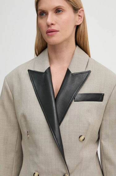 Bunda Nanushka Double Breasted Blazer with Faux Leather Trim Béžová | NW24FWJK36770, 3