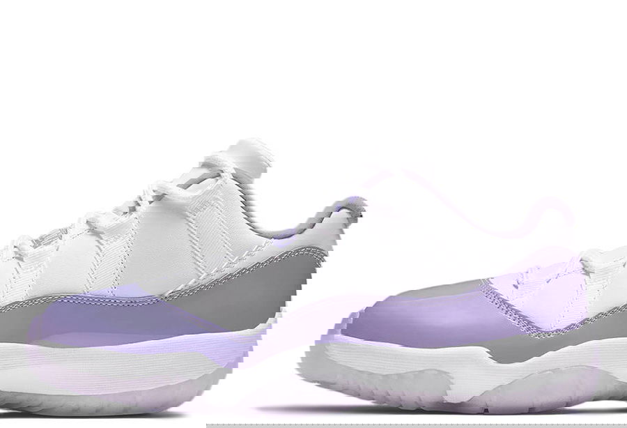 Tenisky a topánky Jordan Air Jordan 11 Retro Low "Pure Violet" W Biela | AH7860-101, 1