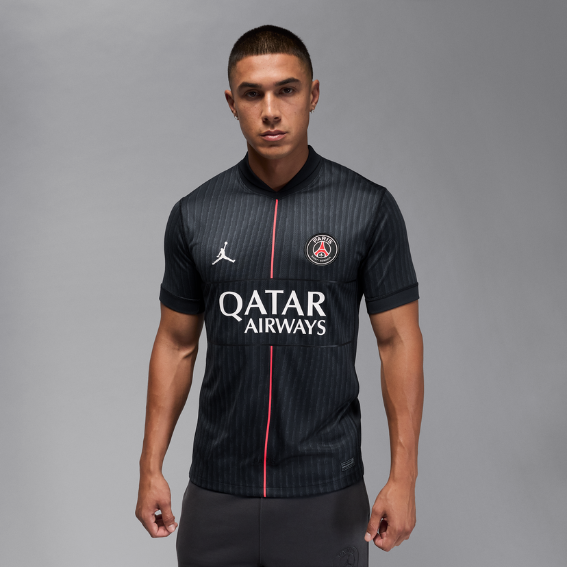 Dres Jordan Paris Saint-Germain 2025/26 Stadium Fourth Jordan Dri-FIT Football Replica Shirt Čierna | HM3206-045