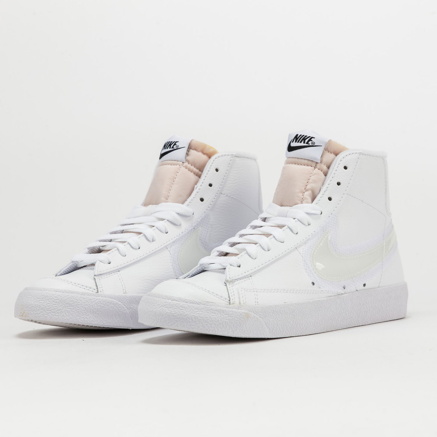Tenisky a topánky Nike WMNS Blazer Mid '77 Biela | DD0502-100, 1