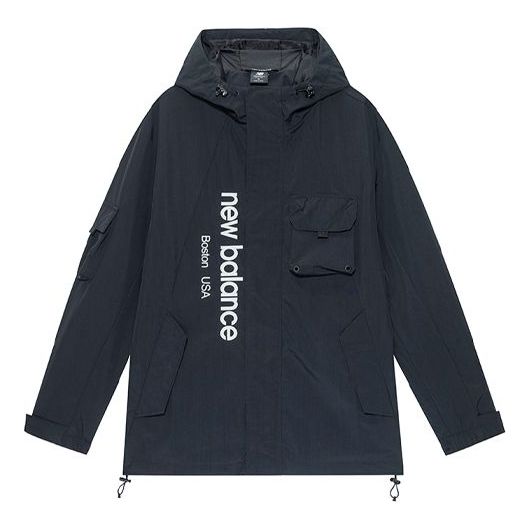 Vetrovka New Balance Logo Print Cargo Hooded Jacket Čierna | AMJ13392-BK