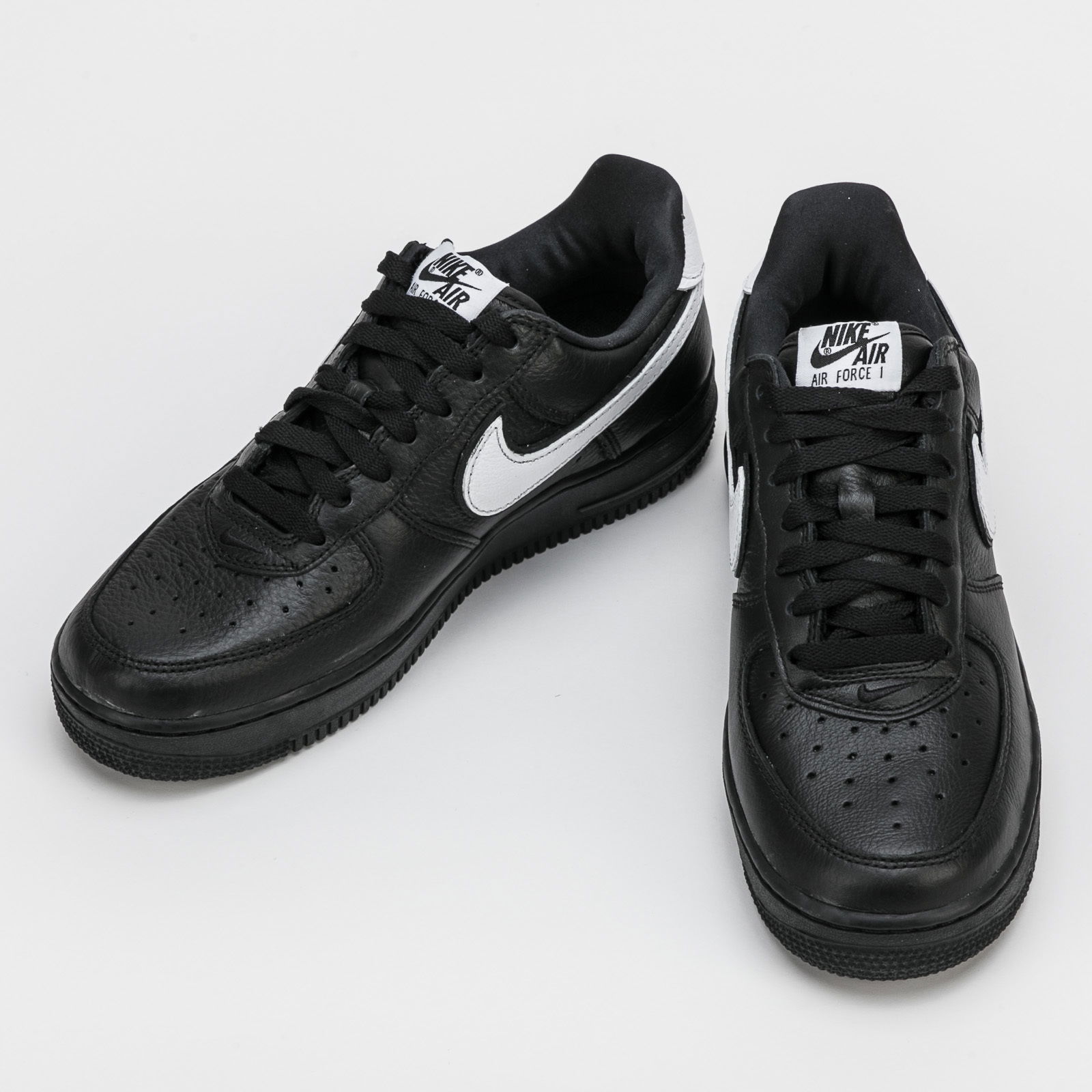 Air Force 1 Low Retro QS "Black White"