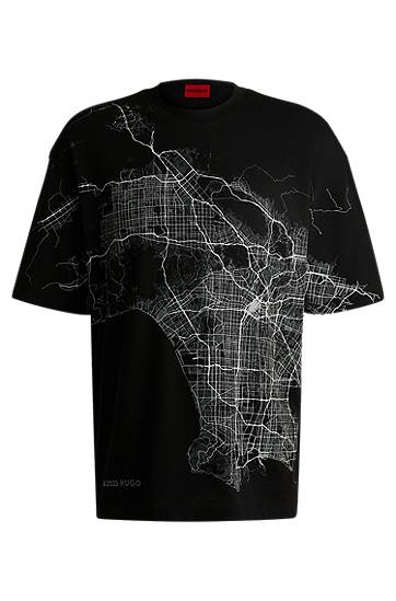 Tričko BOSS HUGO Men's Relaxed-Fit T-Shirt with Glow-in-the-Dark City Map Print Čierna | 50538955