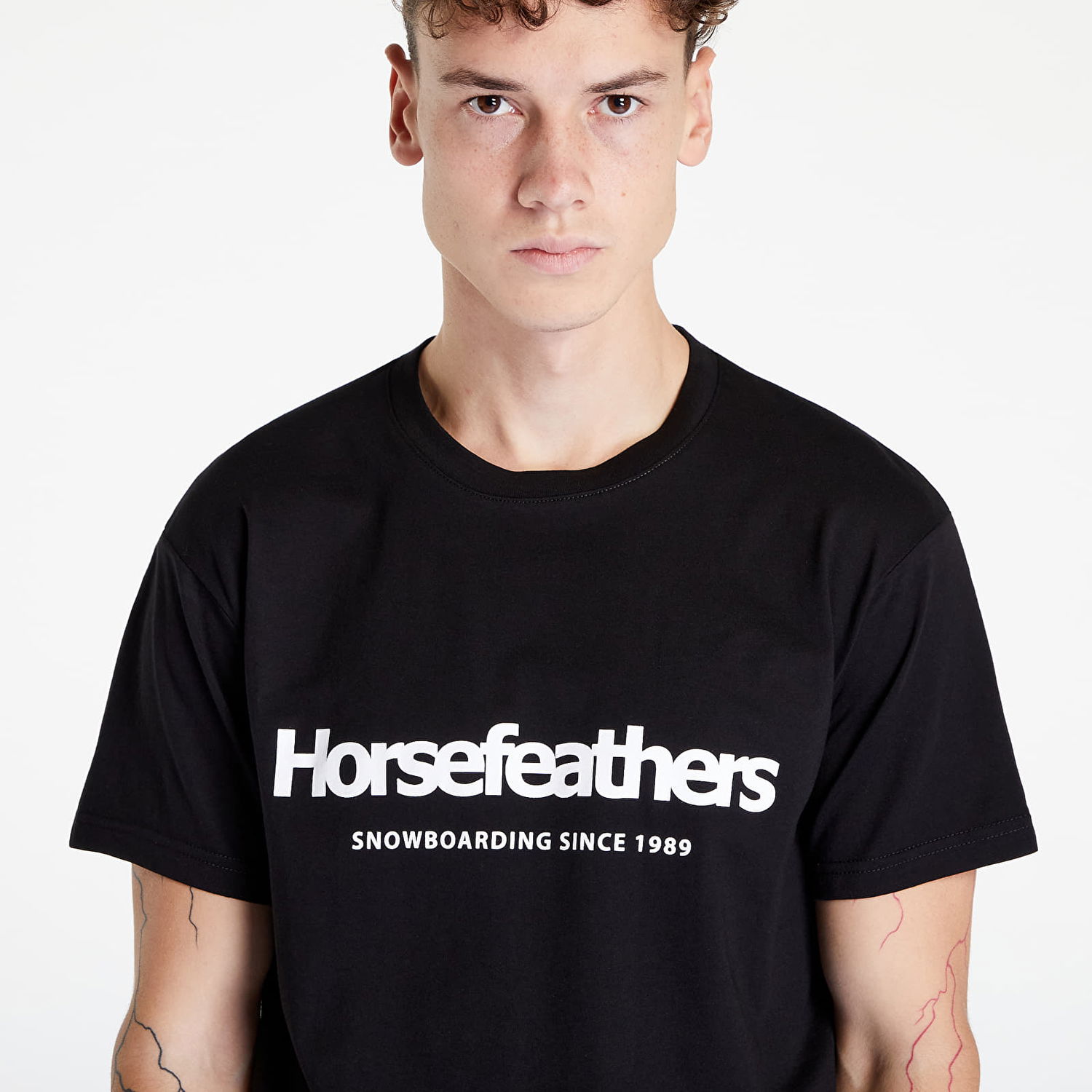 Tričko Horsefeathers Quarter T-Shirt Čierna | SM856T, 0