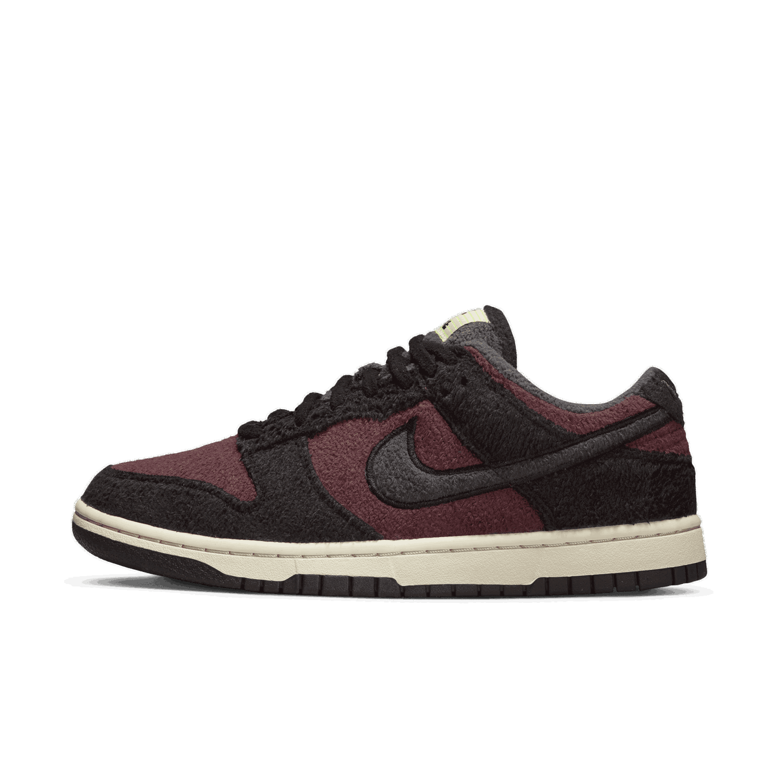 Dunk Low "Fleece Burgundy Crush"