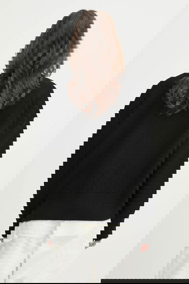 Sveter Maison Margiela MM6 Maison Margiela V-Neck Asymmetrical Hem Cardigan Čierna | S52HP0026, 2