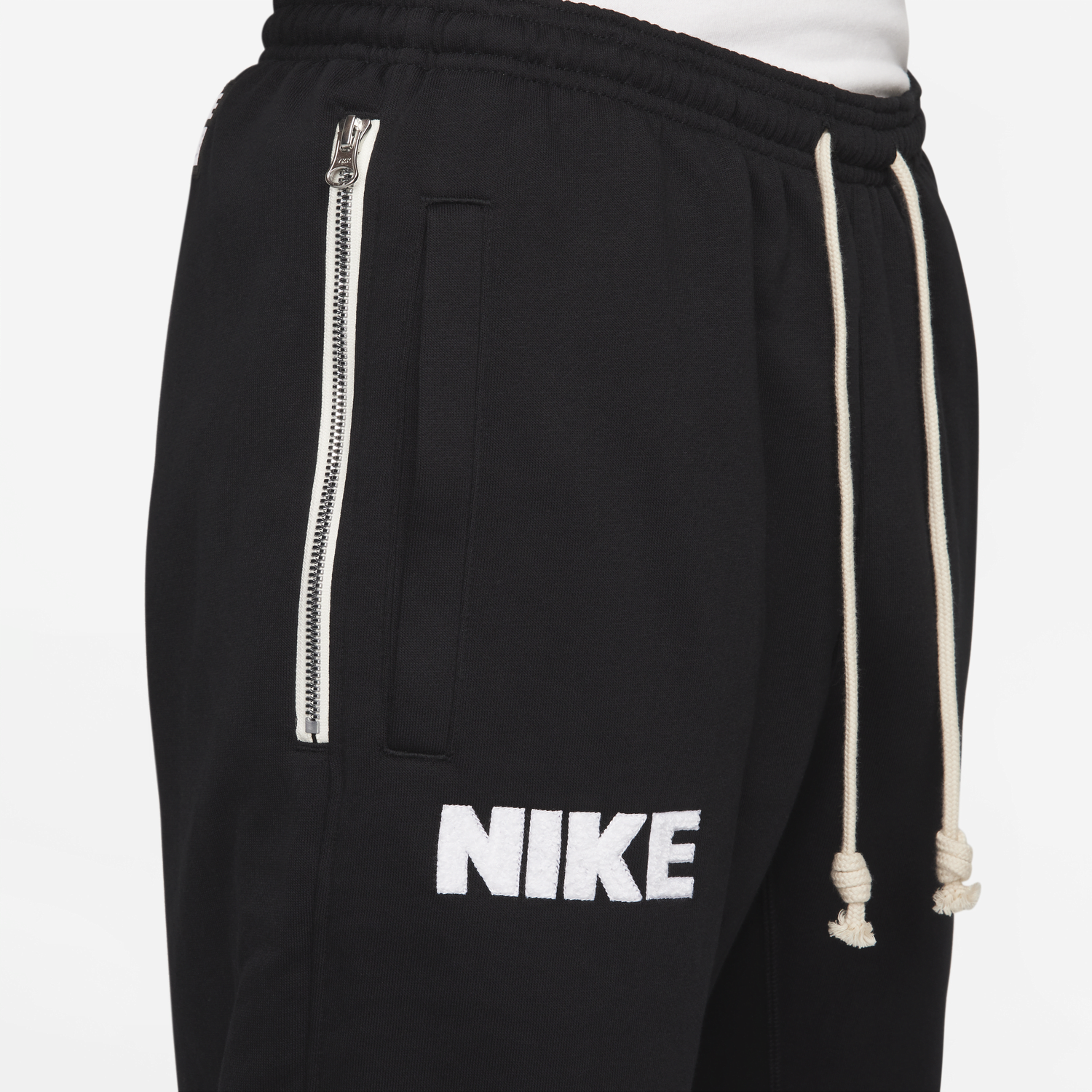 Tepláky Nike Dri-FIT Standard Issue Čierna | FB7117-010, 1