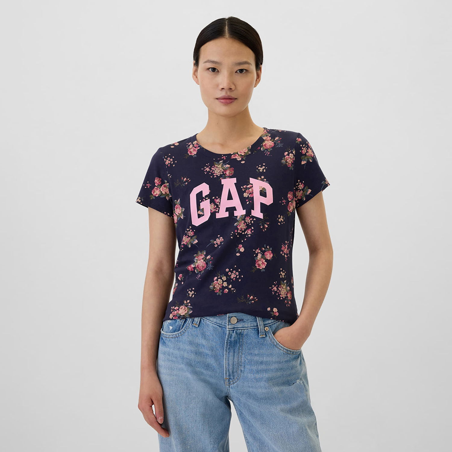 Tričko GAP T-shirt Logo Shortleeve Tee Navy Floral M Čierna | 417797-09, 0