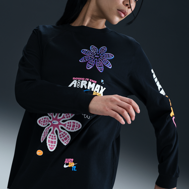 Sveter Nike Nike Sportswear Long Sleeve Loose Fit Graphic T-Shirt Čierna | HF9529-010, 2