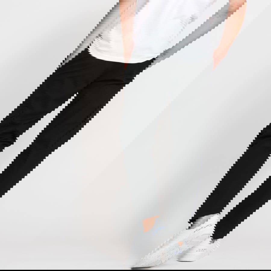 Cargo nohavice Urban Classics Tapered Cargo Pants Čierna | TB3507, 1
