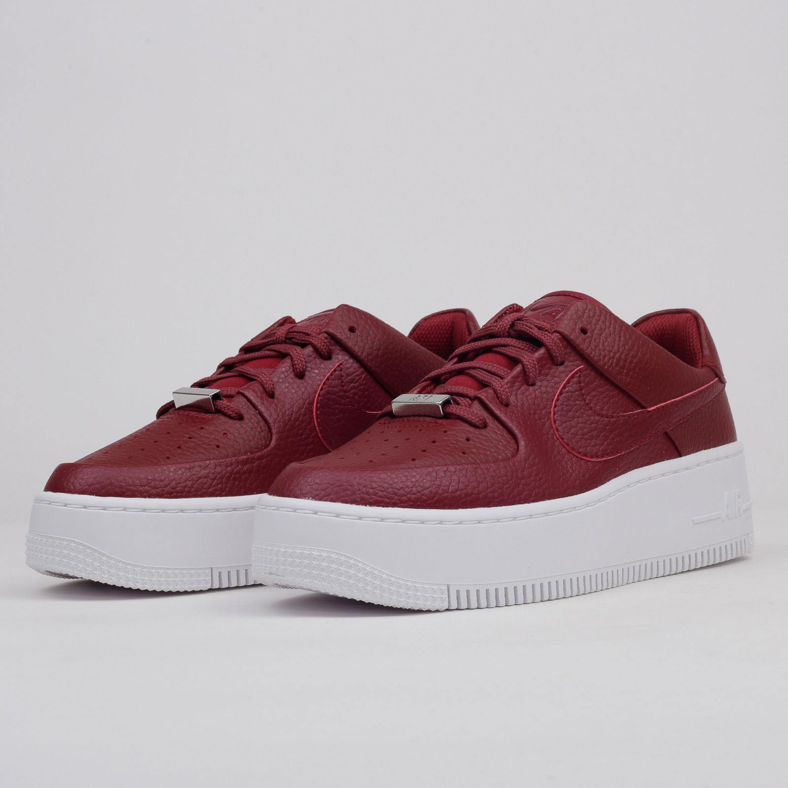 Air Force 1 Sage Low ''Team Red'' W