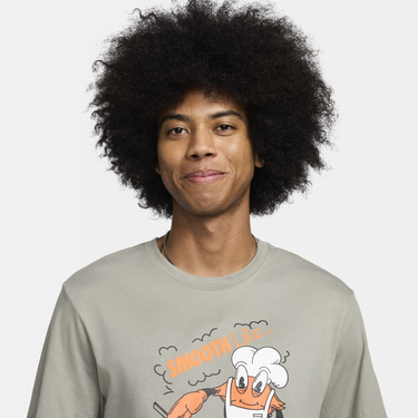 Tričko Nike Sportswear Tee Šedá | FV3747-053, 4
