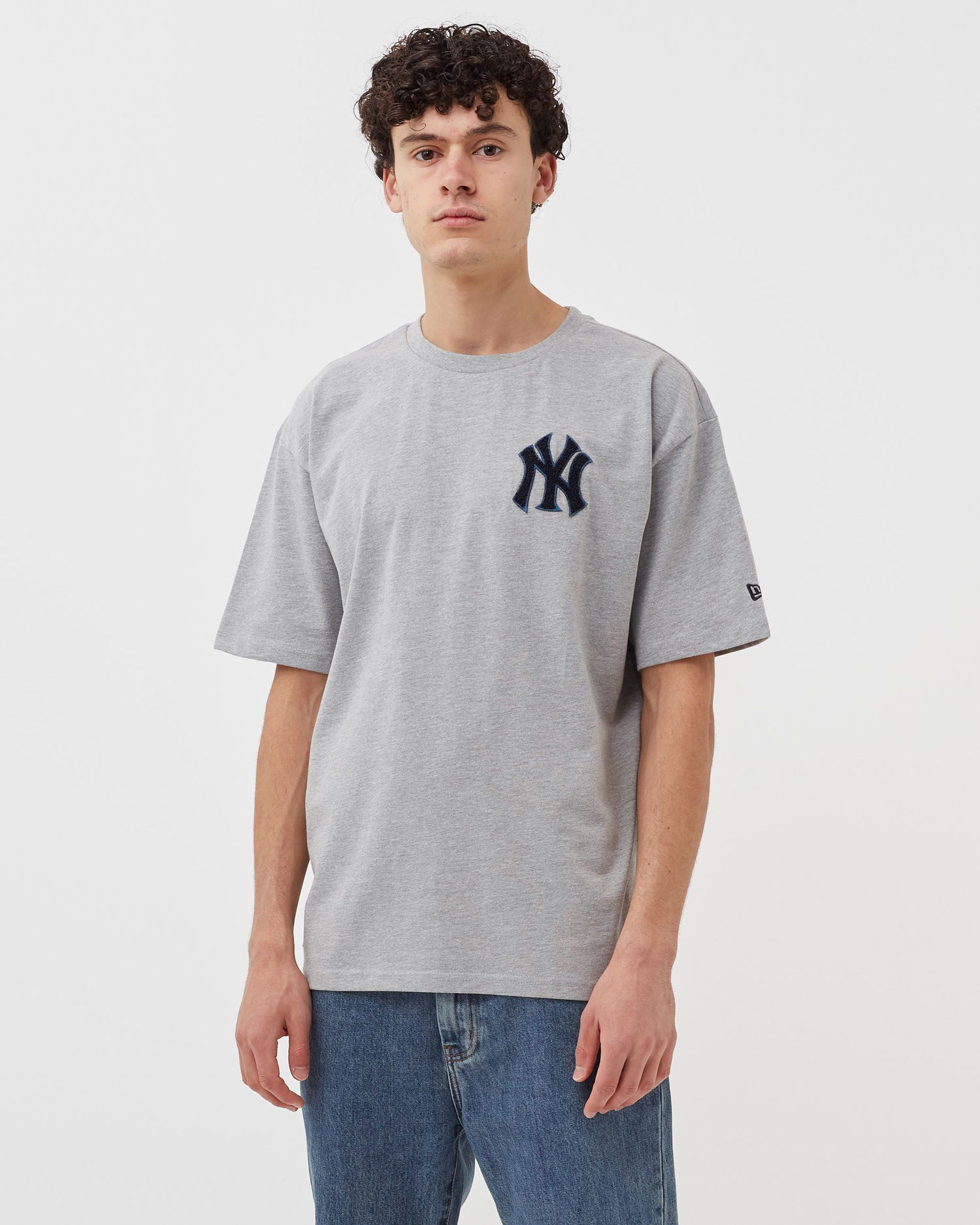 Tričko New Era MLB NEW YORK YANKEES HERITAGE PATCH TEE Šedá | 196172400455, 1