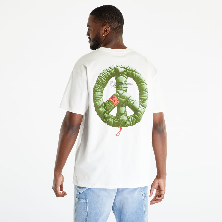 Puffer Peace Huge Tee