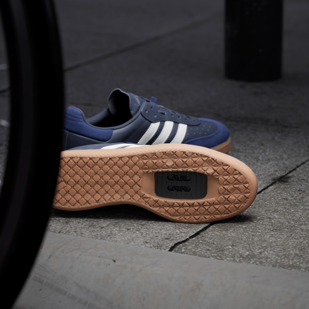 Velosamba Leather