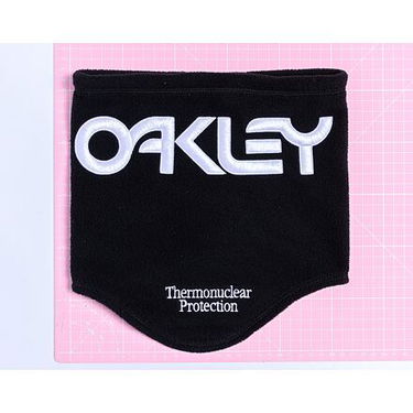 Šál OAKLEY TNP Neck Gaiter Čierna | FOS900342-02EU, 2