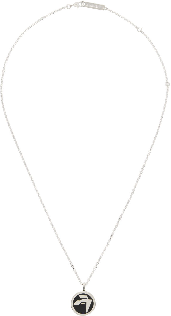 Náhrdelník Ambush Epoxy Amblem Charm Necklace Šedá | BMOB00ES24SIL0011000, 0