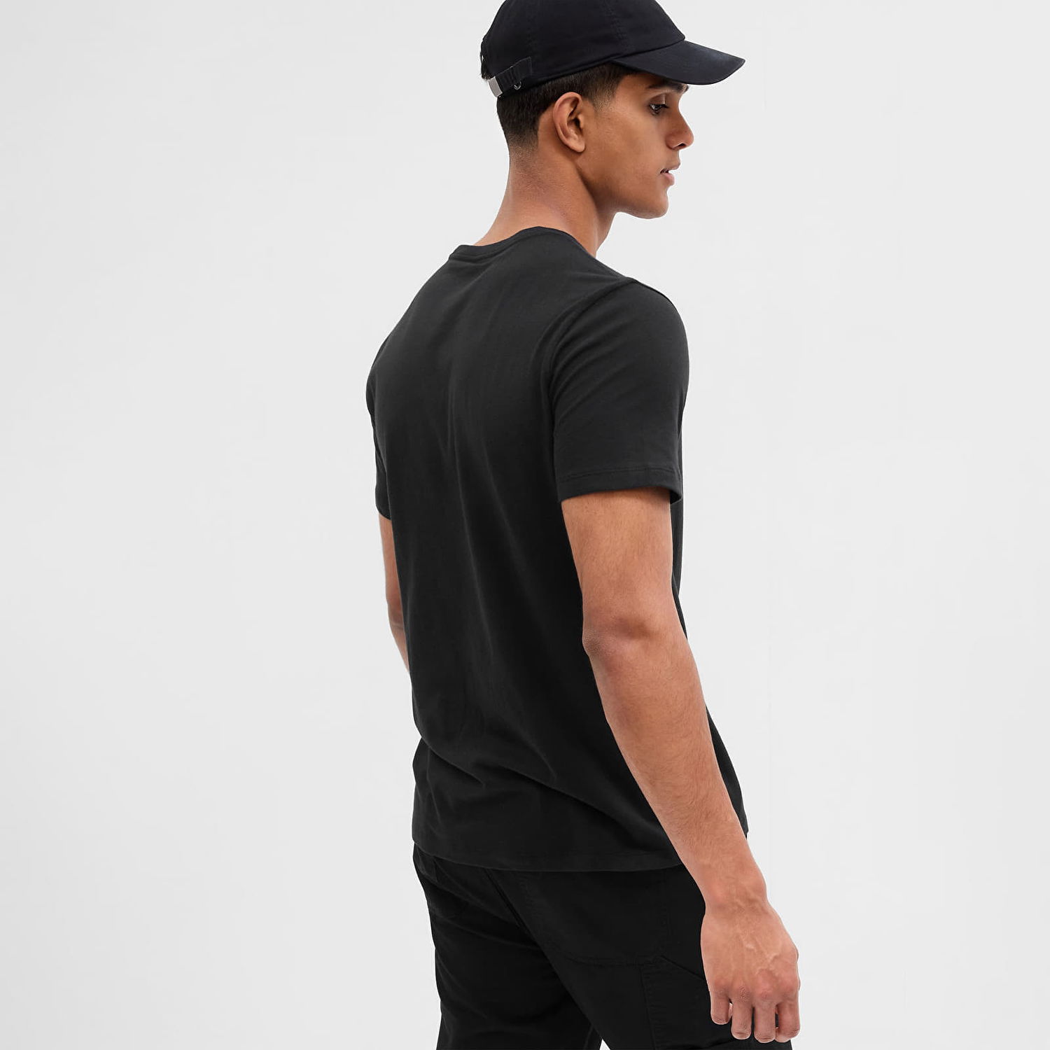 Tričko GAP Micro Logo Crew Neck Tee True Black V2 2 Čierna | 753766-00, 1