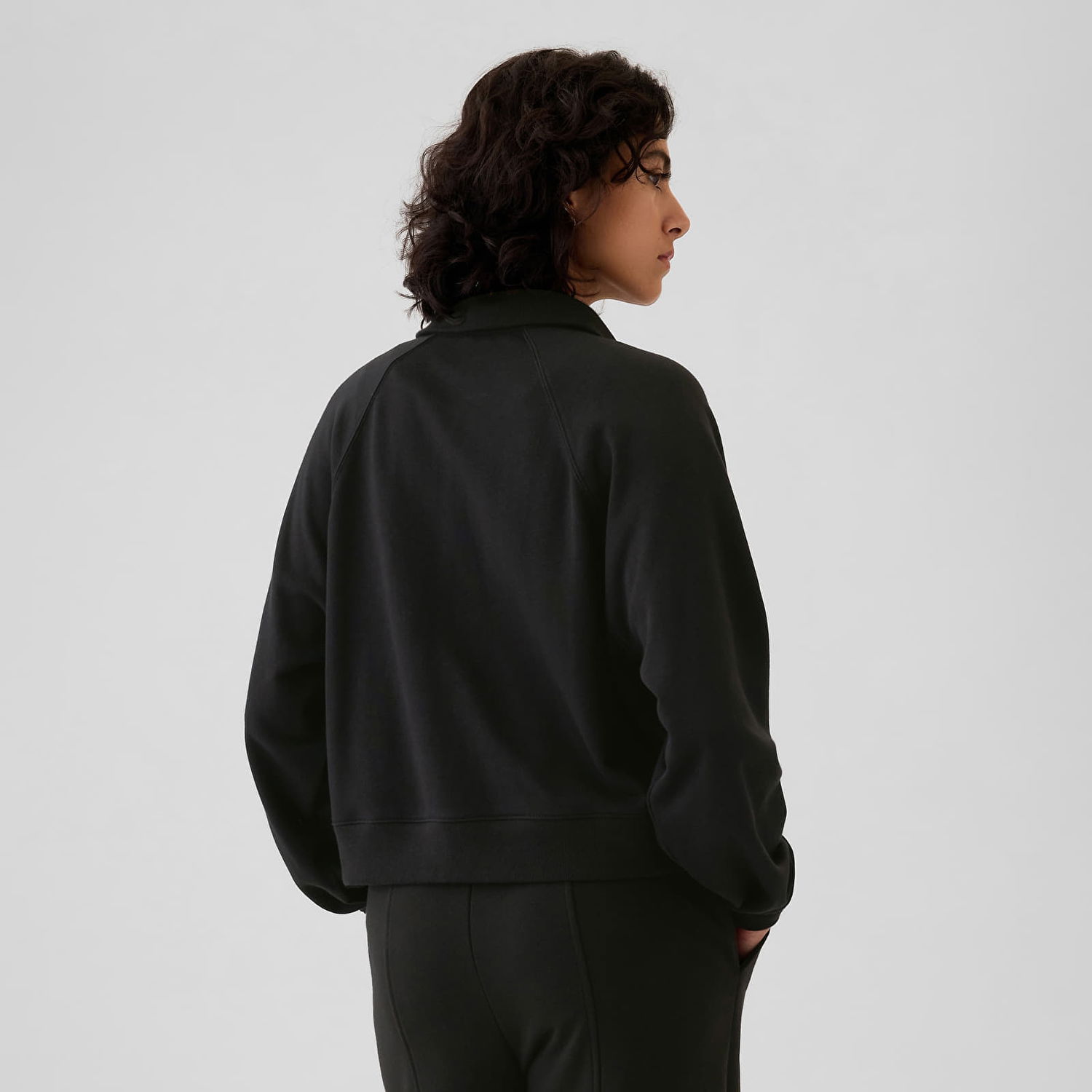 Mikina GAP Sweatshirt Logo Quarter Zip True Black L Čierna | 523576-01, 1