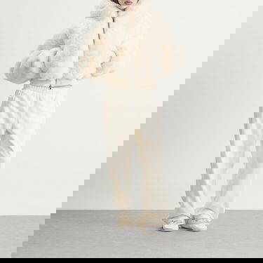 Bunda SKIMS Faux Fur Shrunken Hoodie Jacket, Size X-Small Béžová | ZU-ZUP-10048W-EGT, 4