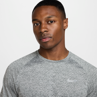 Tričko Nike Nike Stride T-Shirt Šedá | hv5203-084, 4