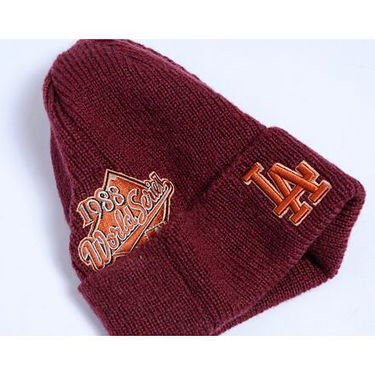 Kulicha New Era Knit Beanie with Patch Červená | 60580732, 1