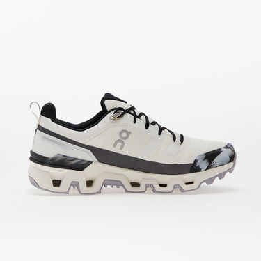 Tenisky a topánky On Running Cloudwander Waterproof Biela | 93.98184, 2