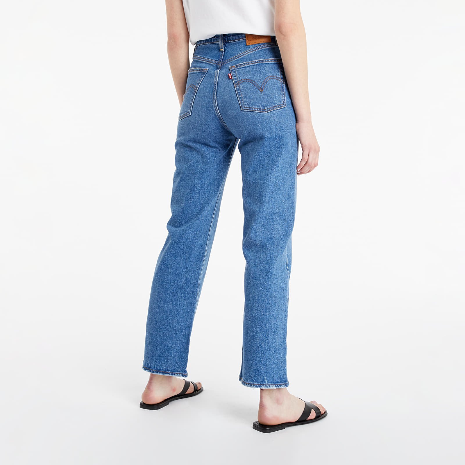 ® Ribcage Straight Ankle Jeans