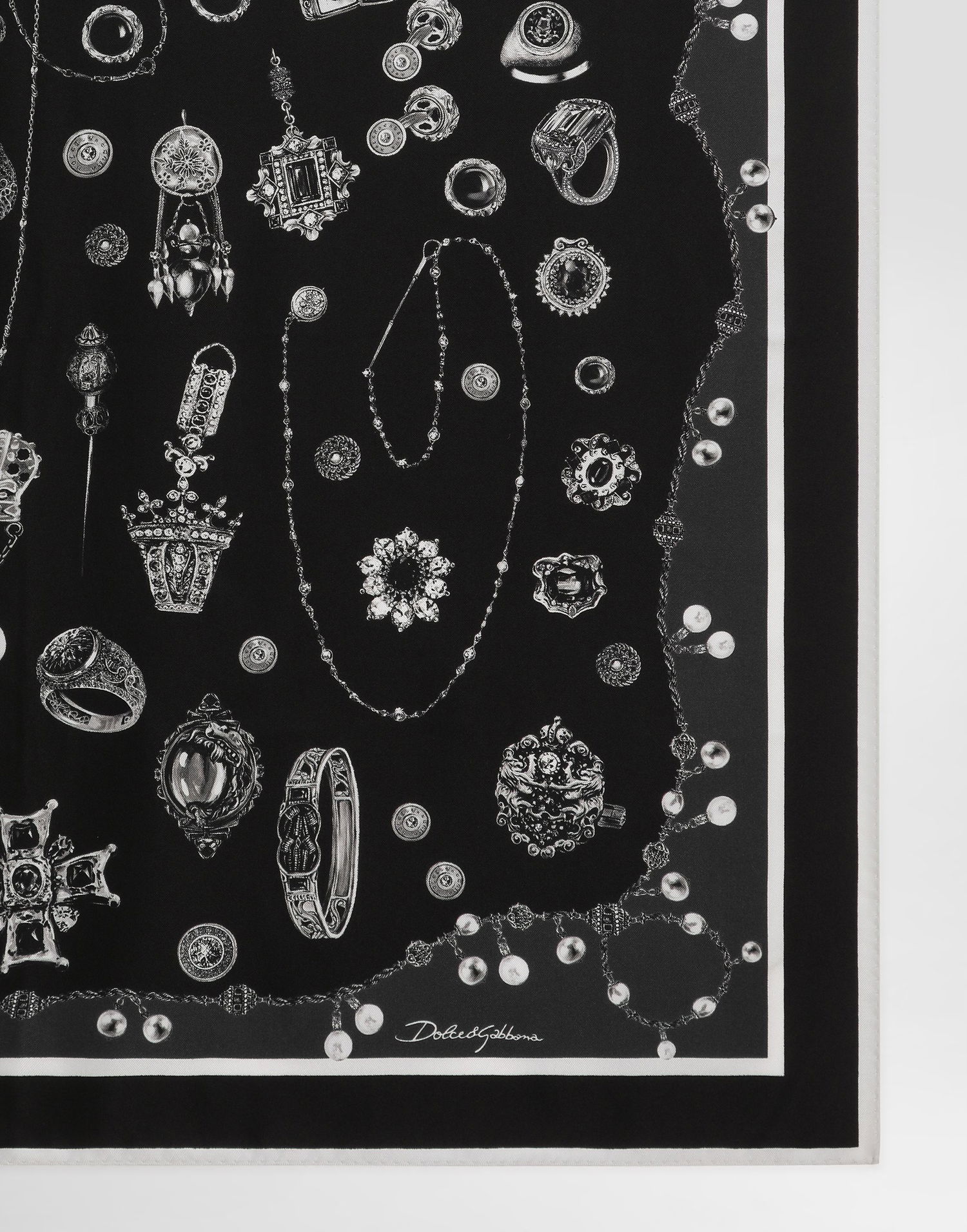 Šál Dolce & Gabbana Dolce & Gabbana Medals-Print Silk Twill Square Scarf Čierna | GQ348EG0WUSHN5QP, 1