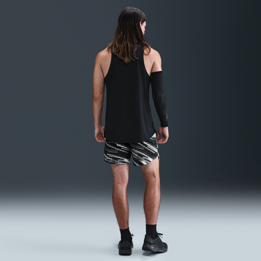 Šortky Nike 7" Dri-FIT Stride Running Shorts with Liner Čierna | IB7928-025, 1