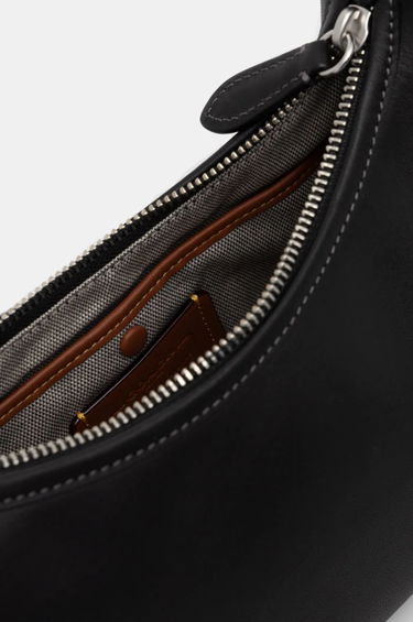 Taška cez rameno Coach Leather Shoulder Bag with Chain Strap Čierna | CW640, 4