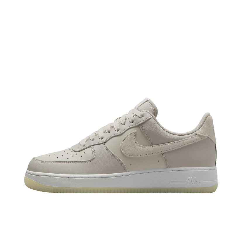 Tenisky a topánky Nike Air Force 1 Low '07 LV8 Light Bone Šedá | FN5832-001