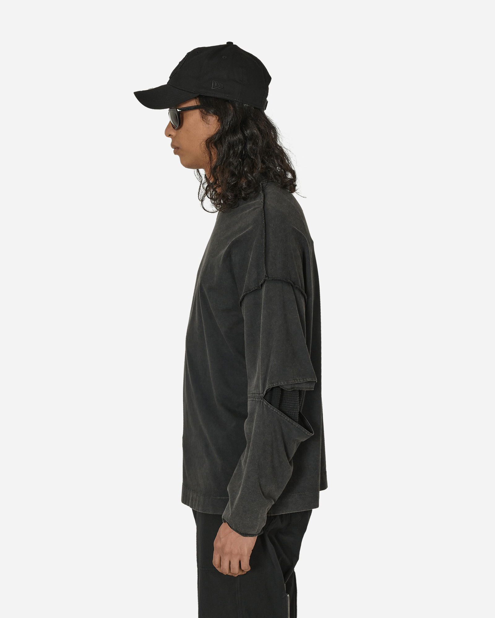 Cut-Out Elbow Longsleeve T-Shirt Washed Black