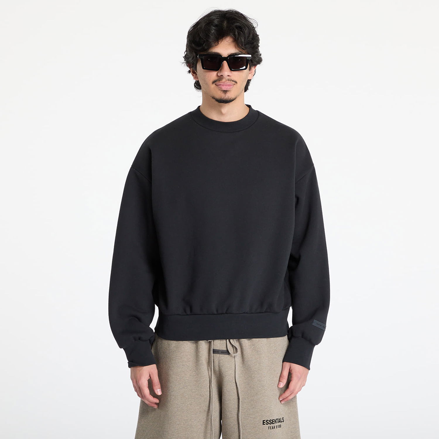 Sveter Fear of God Fear of God Essentials Classic Fit Fleece Crewneck XXS Čierna | 192AS252040F-861, 0