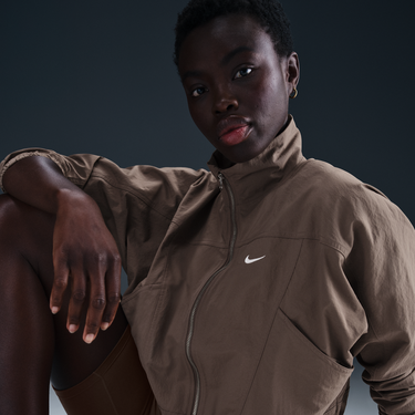 Overal Nike Nike Sportswear Everything Wovens Repel Loose Fit UV Protection Jacket Hnedá | HJ0999-233, 4