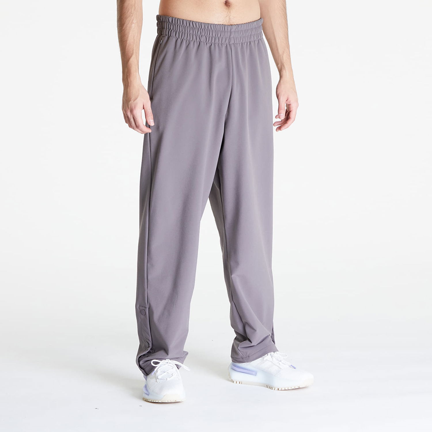 Nohavice a džínsy adidas Originals Adicolor Basketball Pant UNISEX Chacoa Šedá | IW1634, 0