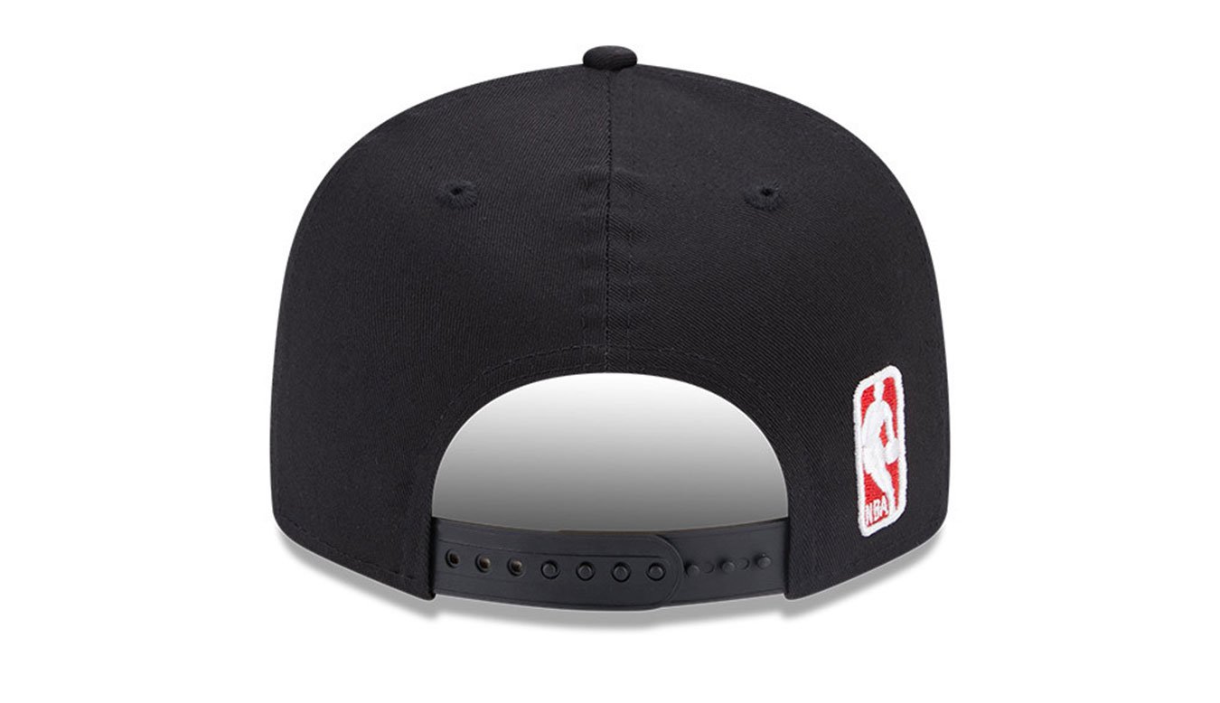 Chicago Bulls Team Side Patch 9FIFTY Snapback Cap
