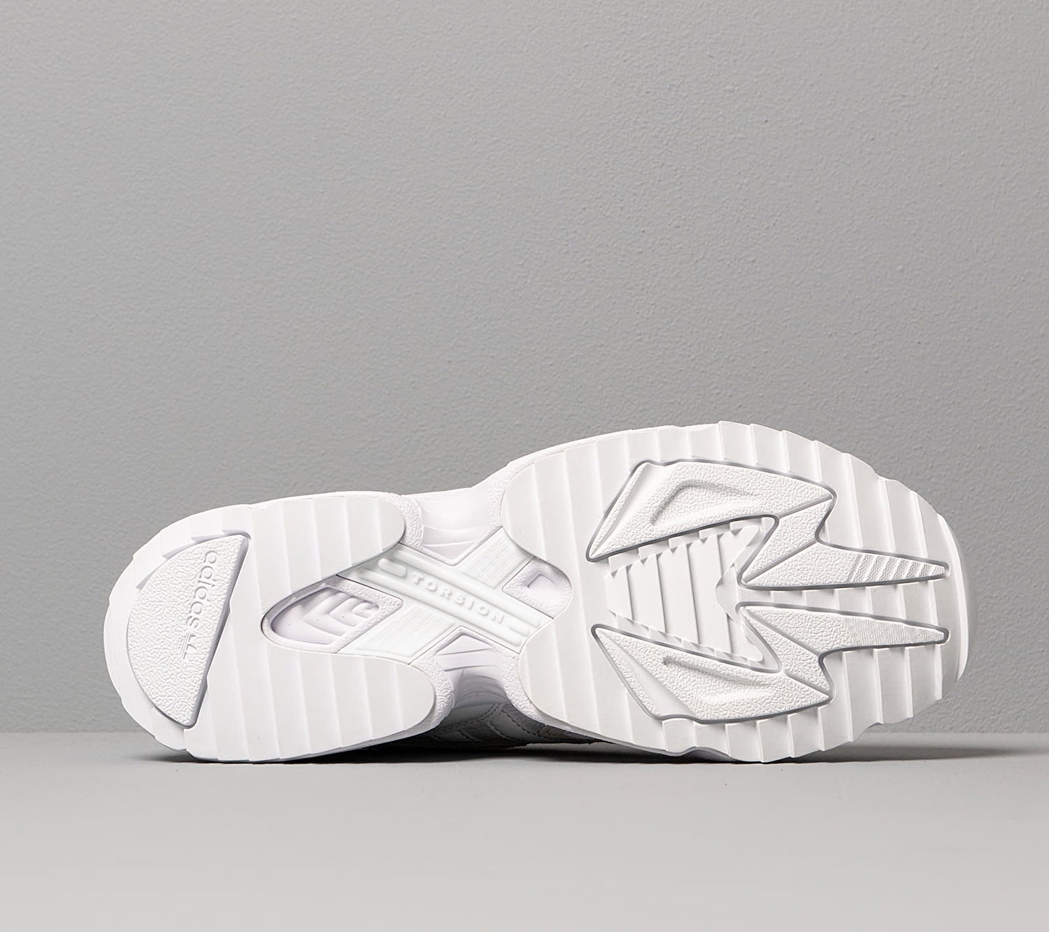 Tenisky a topánky adidas Originals Yung-96 Chasm Trail Biela | EF8976, 1