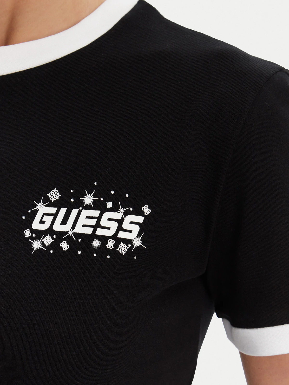 Tričko GUESS Guess Fresia T-Shirt Čierna | V5GI11I3Z14-JBLK, 1