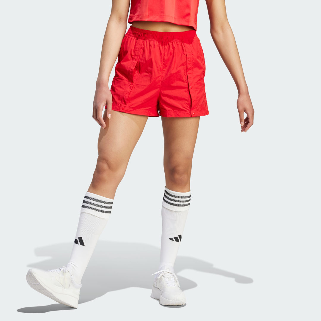 Tiro Snap-Button Shorts