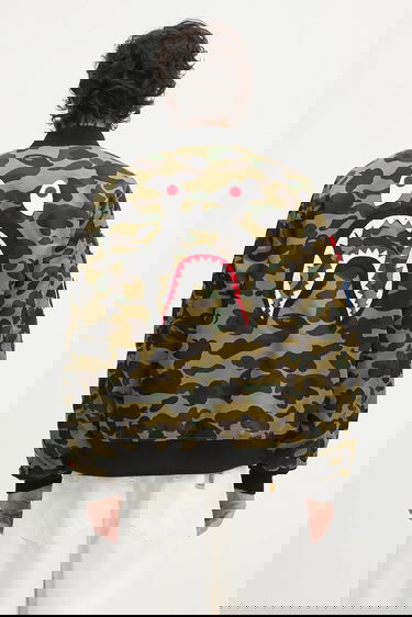 Bomber bunda BAPE Winter 1st Camo Shark MA-1 Bomber Jacket Rôznofarebný | 1L30141003, 2