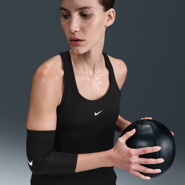 Tielko Nike Nike One Classic Dri-FIT Tank Top Čierna | IB9389-010, 3