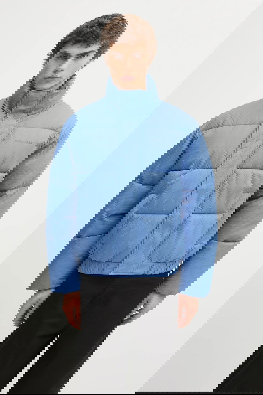 Prešívaná bunda DAILY PAPER Renako Monogram Puffer Winter Oversize Jacket Modrá | 2521063, 0