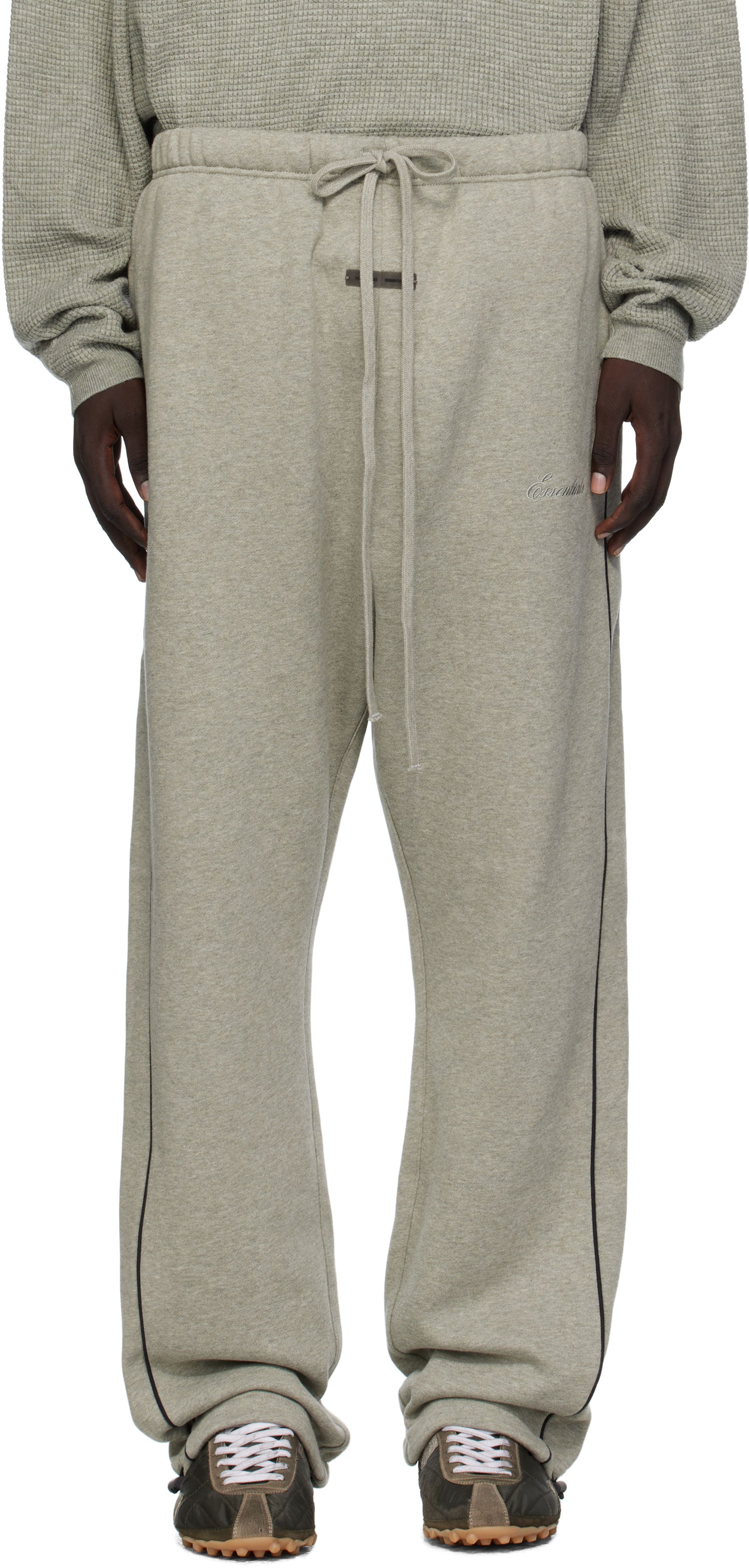Tepláky Fear of God ESSENTIALS Relaxed Fleece Piping Sweatpants Šedá | 130SP258065F, 0