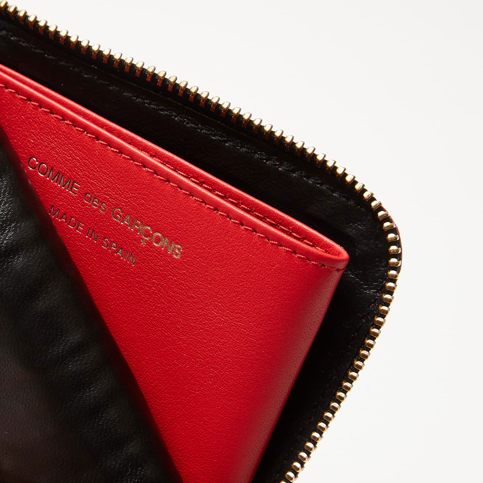 Embossed Roots Wallet Red