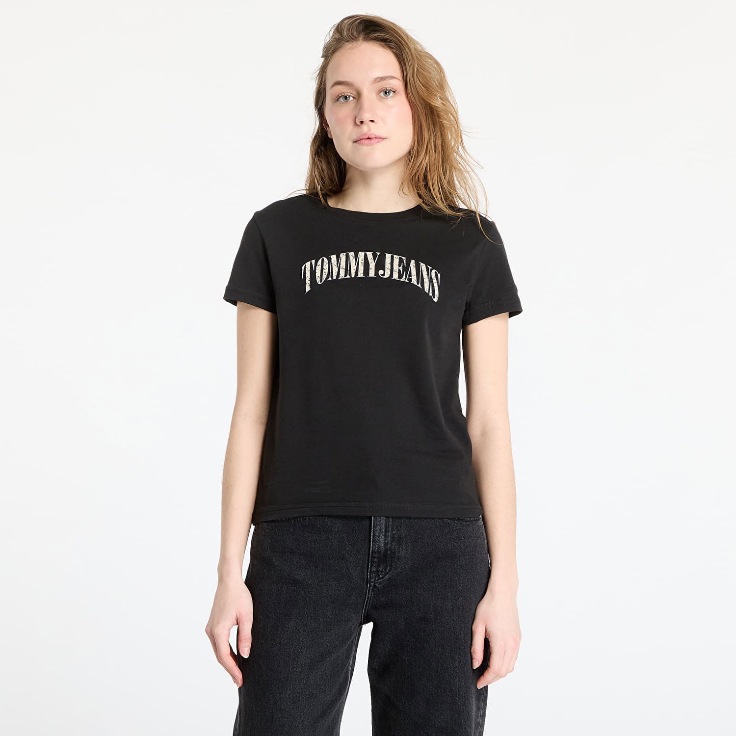 Tričko Tommy Hilfiger Tommy Jeans Regular Floral Varsity T-Shirt Čierna | DW0DW20161 BDS, 0