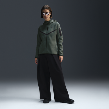 Mikina Nike Sportswear Tech Fleece Windrunner Full-Zip Hoodie Zelené | HV6747-338, 2