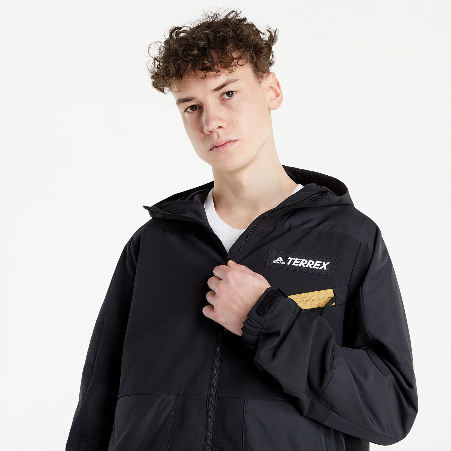 Bunda adidas Performance Terrex Utilitas Soft Shell Jacket Čierna | HE5202, 1