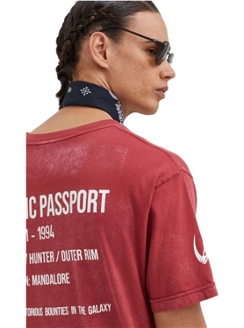 DC x STAR WARS™ Mando Passport T-Shirt ADYZT05314