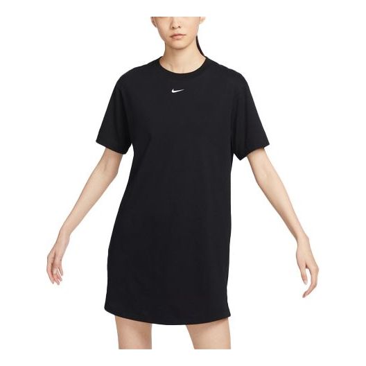 Šaty Nike Sportswear Essential Short-Sleeve T-Shirt Dress Čierna | DV7883-010